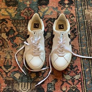 Veja Leather Esplar Sneaker